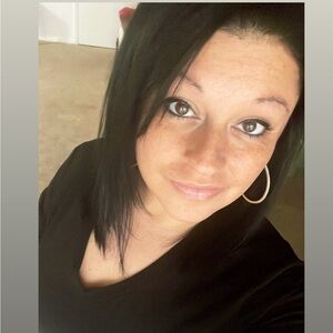 Meet your Posher, Mia